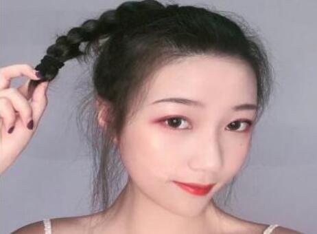 手殘黨福利！日常又減齡的6款少女發(fā)型