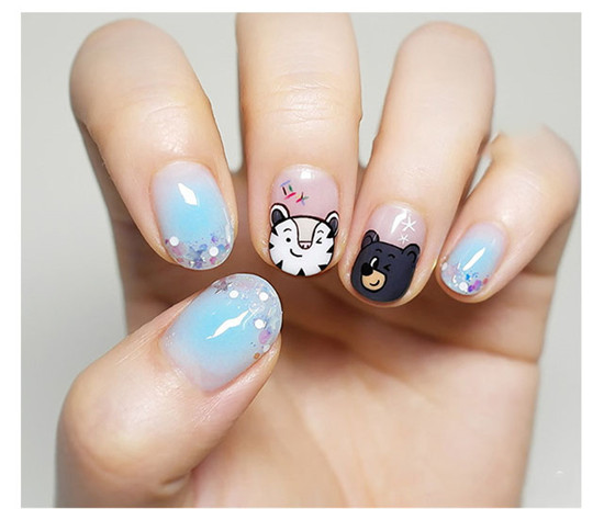 南寧美甲學(xué)校：送你一份藍(lán)色腮紅美甲教程