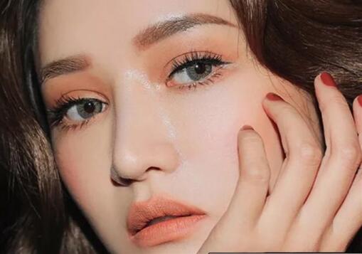 南瓜妝要怎么畫才好看？看完南寧彩妝培訓的教程就懂了