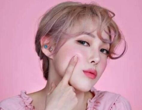 5分鐘化妝教程，讓你上班上學不遲到