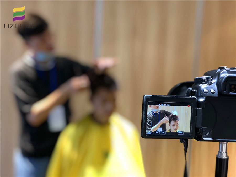 廣西美發(fā)學(xué)校：側(cè)分剪裁美發(fā)課程