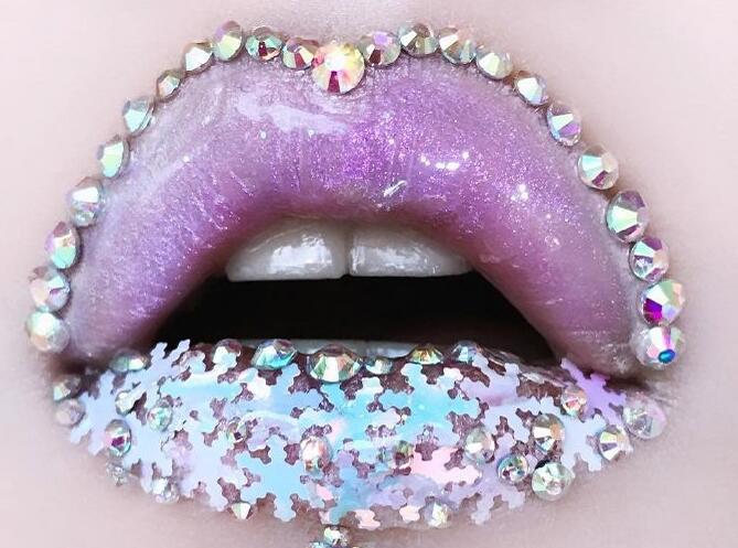 玩味人魚姬唇妝，趣味又有個性