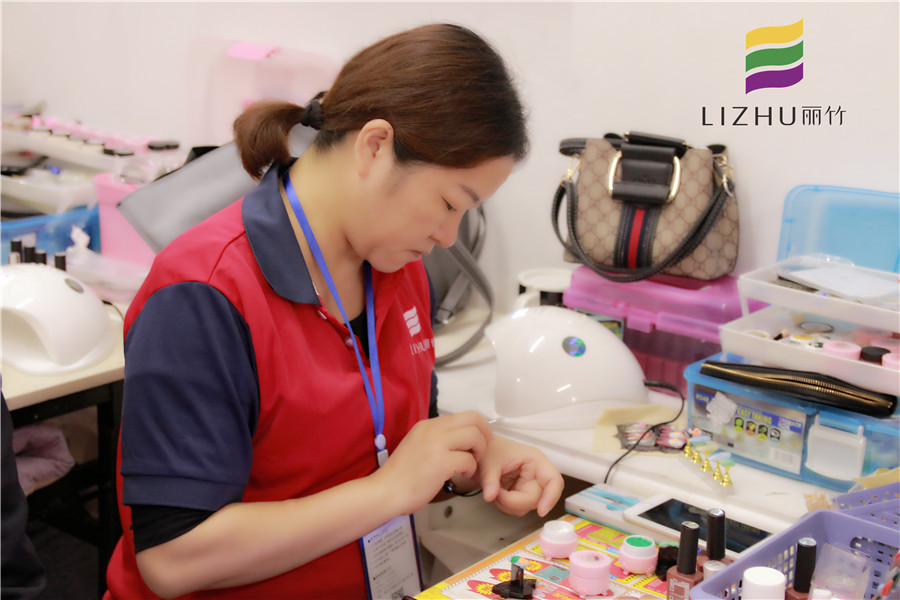 美甲學(xué)員感言：感謝認(rèn)識老師同學(xué)