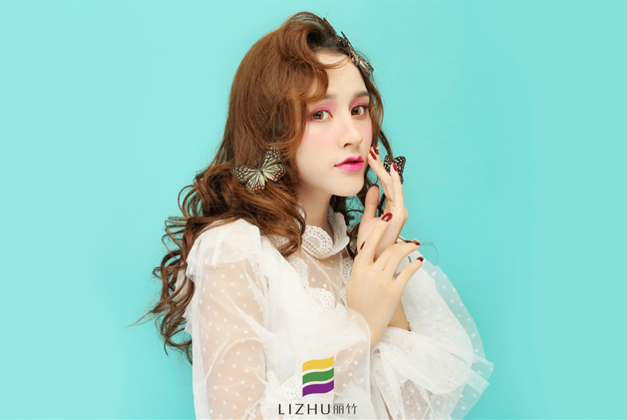 冬天化妝卡粉怎么辦？廣西化妝學(xué)習(xí)