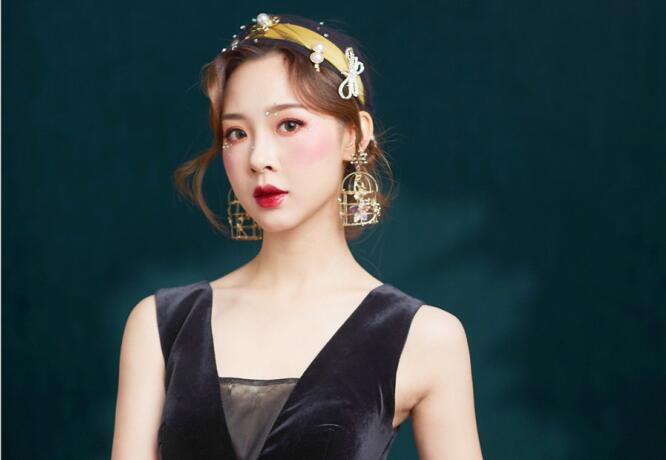 麗竹彩妝作品：輕奢?復古名媛造型