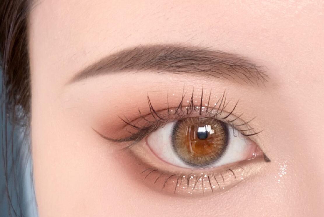 “玫瑰冰茶”眼妝教程，體現(xiàn)南寧化妝班哪家好