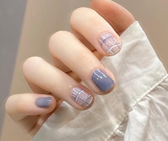 指甲油不卸可繼續(xù)涂嘛？快來看看南寧美甲培訓班怎么說