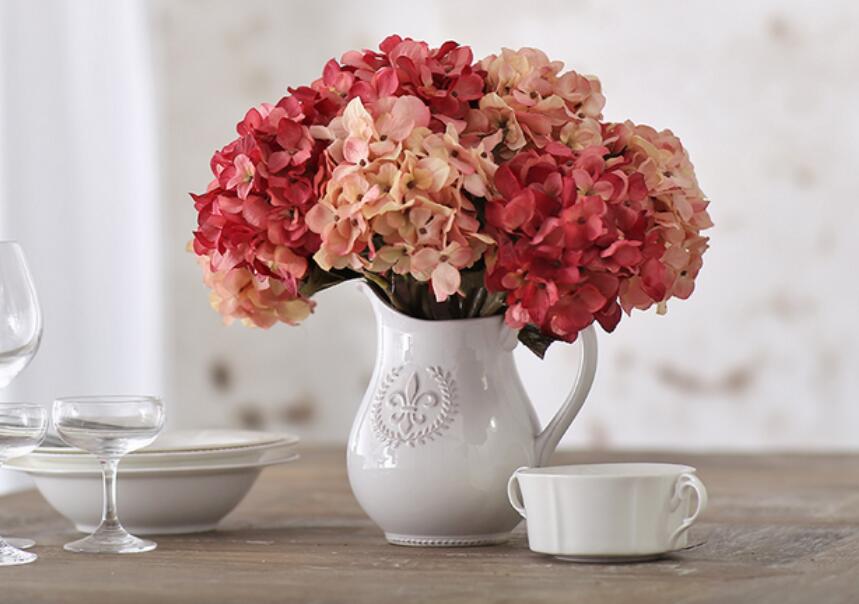 怎么延長繡球花的期限？快來和廣西插花培訓(xùn)班學(xué)習(xí)