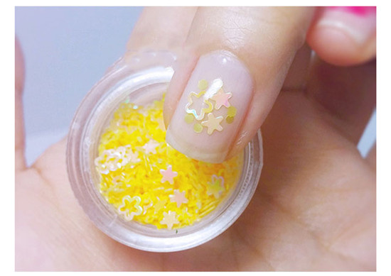 甜美圓法式美甲怎么畫(huà)？廣西美甲培訓(xùn)來(lái)教你