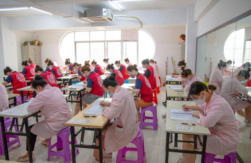 麗竹學(xué)?！吨屑壝廊輲煛房己?月2日開考