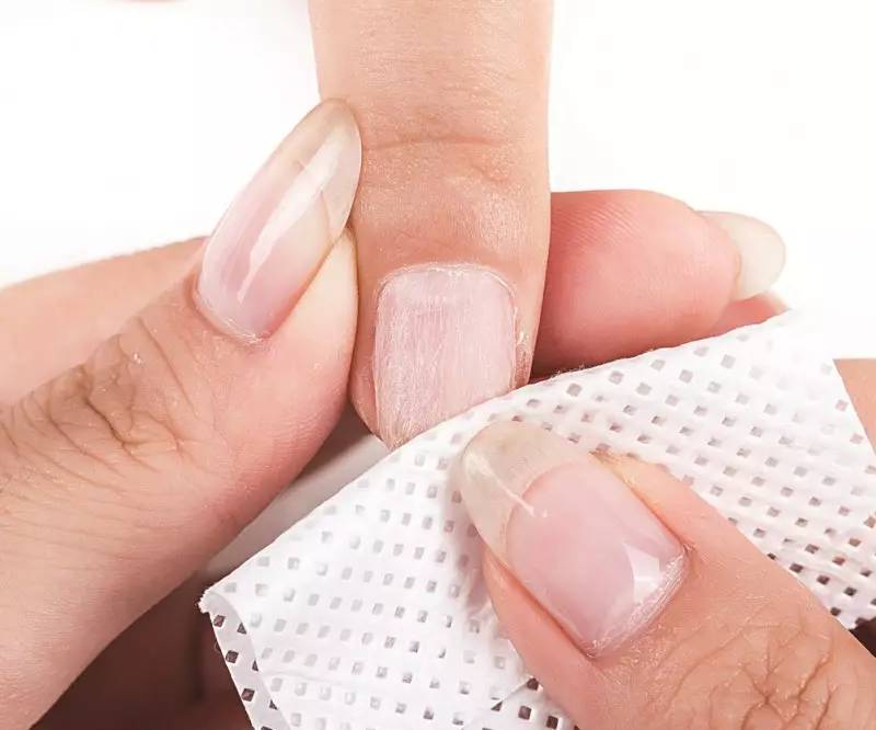 專業(yè)美甲護理技巧，詮釋廣西排名前十美甲學校的魅力