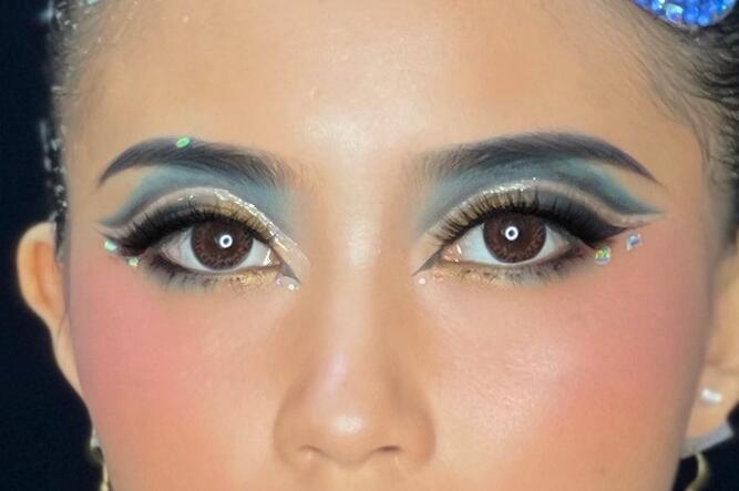 可甜可咸，美美噠眼妝~