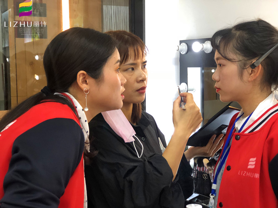 如何判別護(hù)膚彩妝品好不好？