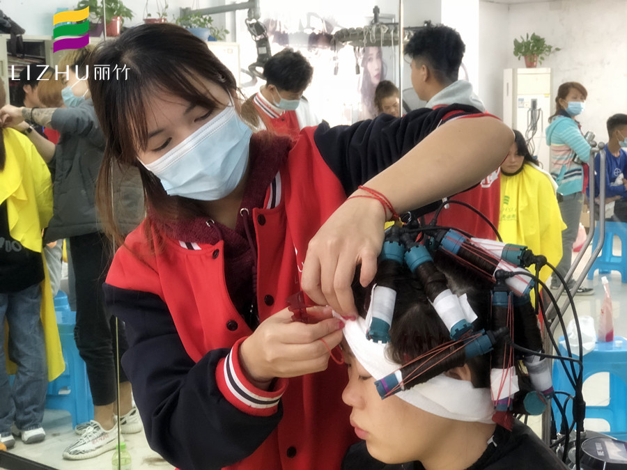 廣西美發(fā)培訓(xùn)知識：短發(fā)可以燙什么發(fā)型