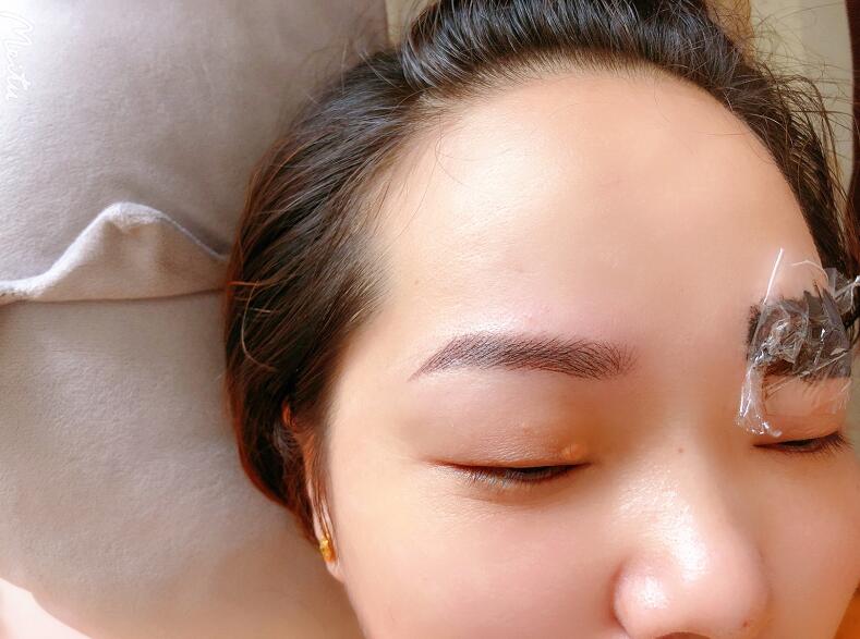 紋眉修復(fù)液怎么用？廣西正規(guī)紋繡學(xué)校教你