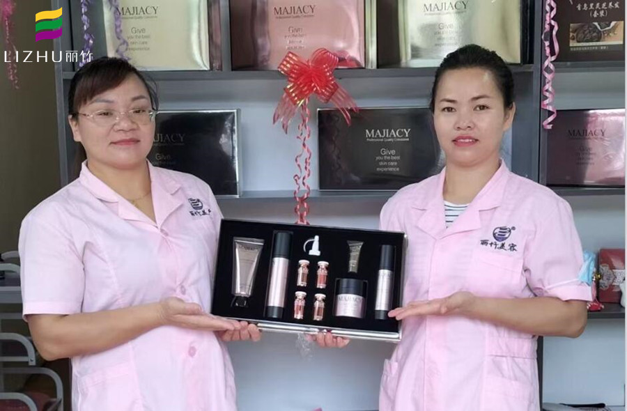 美容院拓客技巧免費送，快來廣西美容學(xué)?？纯?>
								
								<span id=