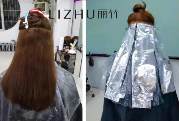 正確褪淺的技巧，南寧美發(fā)課堂正在講解