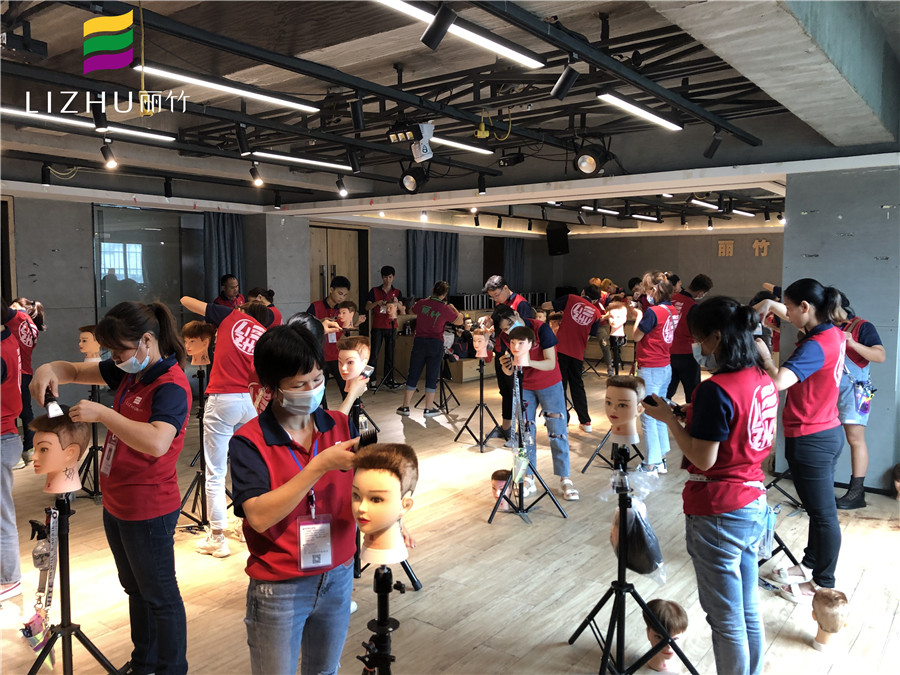 平頭怎么剪？南寧口碑好的美發(fā)培訓(xùn)開講