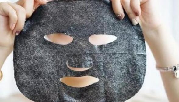 南寧美容護(hù)膚：如何在空調(diào)房快速補(bǔ)水？