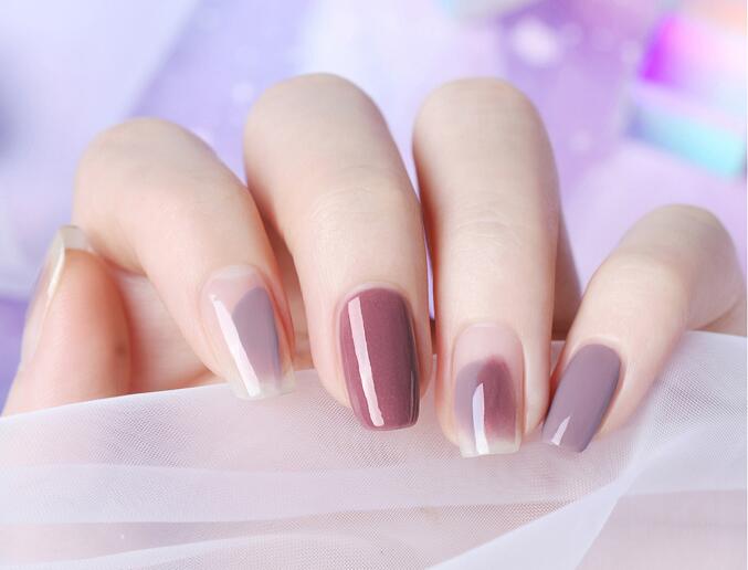 什么是跳色美甲？南寧學(xué)美甲的學(xué)校分享