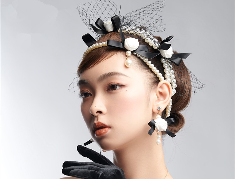 復(fù)古時(shí)尚新娘造型，實(shí)力證明南寧哪家化妝學(xué)校比較熱門