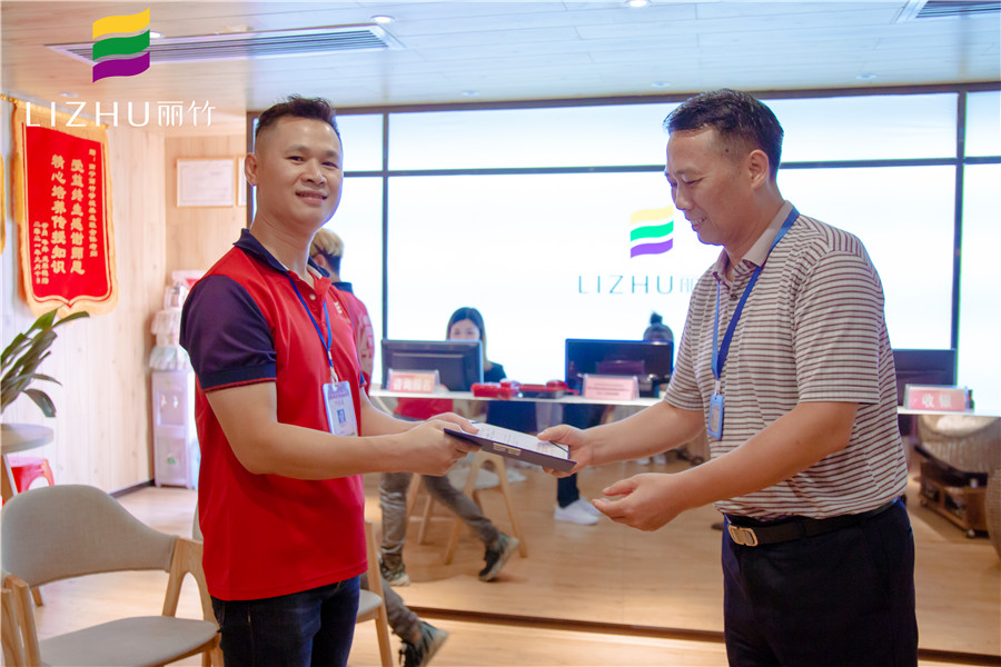 南寧美發(fā)學(xué)校畢業(yè)學(xué)員感言：感謝感謝！