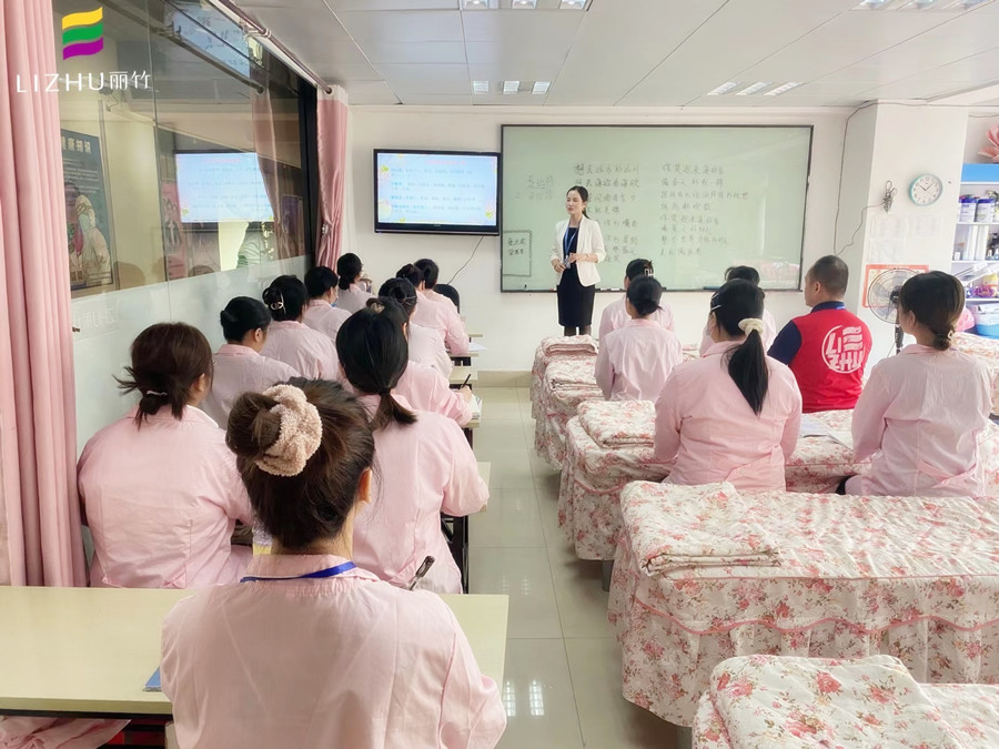 美容培訓，來廣西專業(yè)美容培訓學校