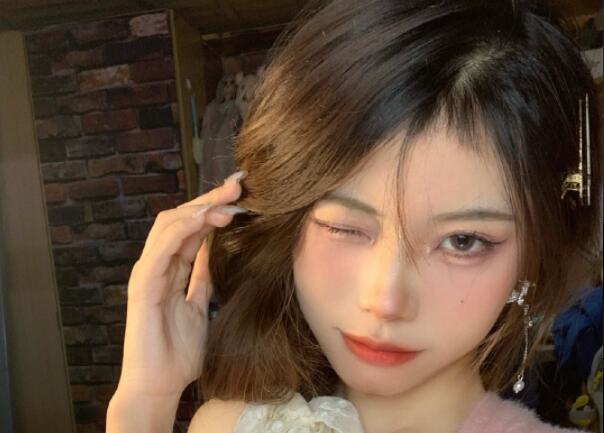 如何修飾大鼻頭？南寧教彩妝的機構(gòu)分享教程