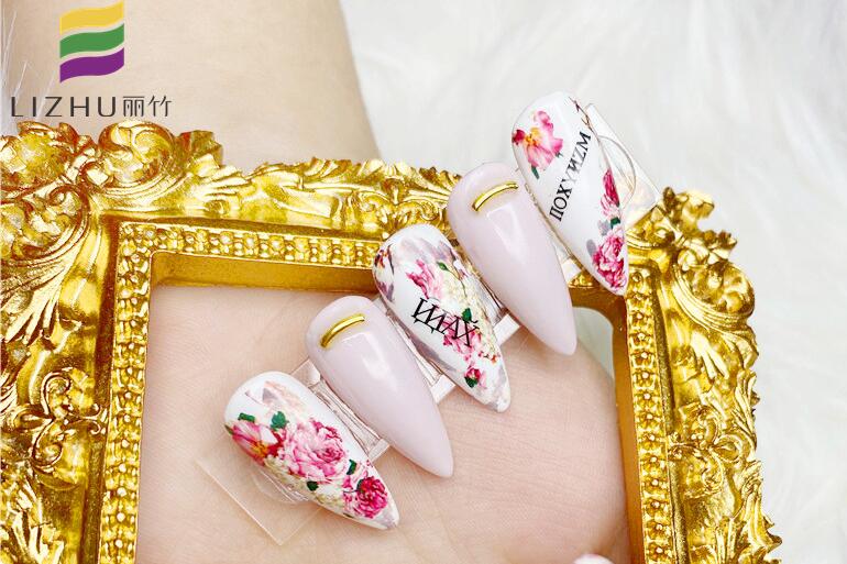 復(fù)古玫瑰花美甲，南寧美甲師培訓(xùn)班作品