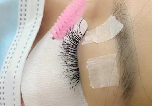 南寧哪里可以學(xué)美睫？南寧美睫學(xué)校哪家專業(yè)？