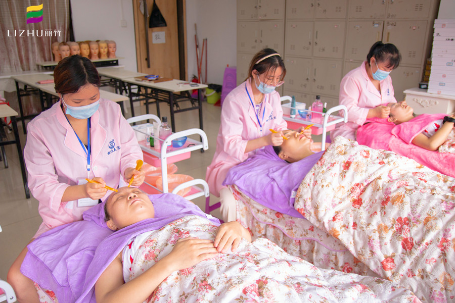 冬日美容養(yǎng)生貼士：偷偷讓你皮膚變好的習慣