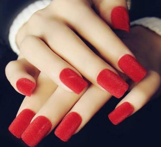 絲絨美甲能沾水嗎？南寧專業(yè)美甲告訴你答案