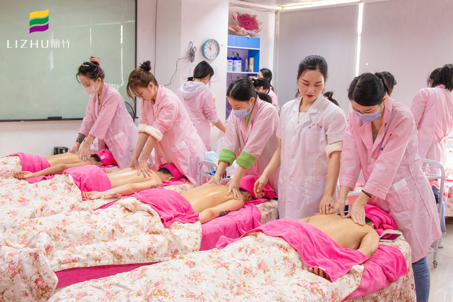 學(xué)肩部按摩注意事項(xiàng)，知道南寧哪里可以學(xué)肩頸按摩