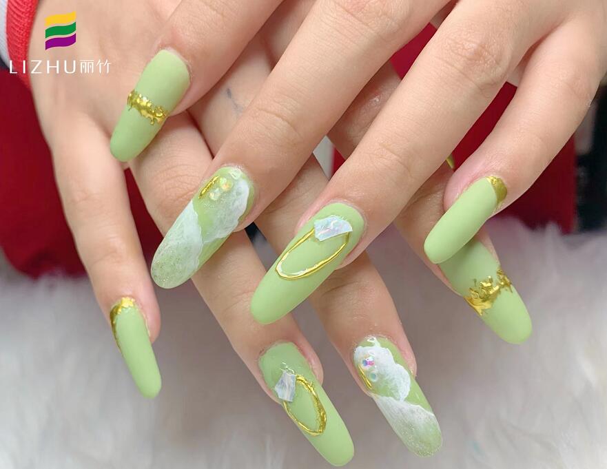 怎么挑選適合的指甲油顏色？南寧美甲基礎(chǔ)教程