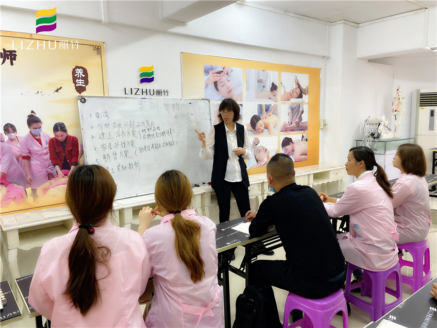 學(xué)習(xí)案例分析的重要性，南寧美容培訓(xùn)班告訴你