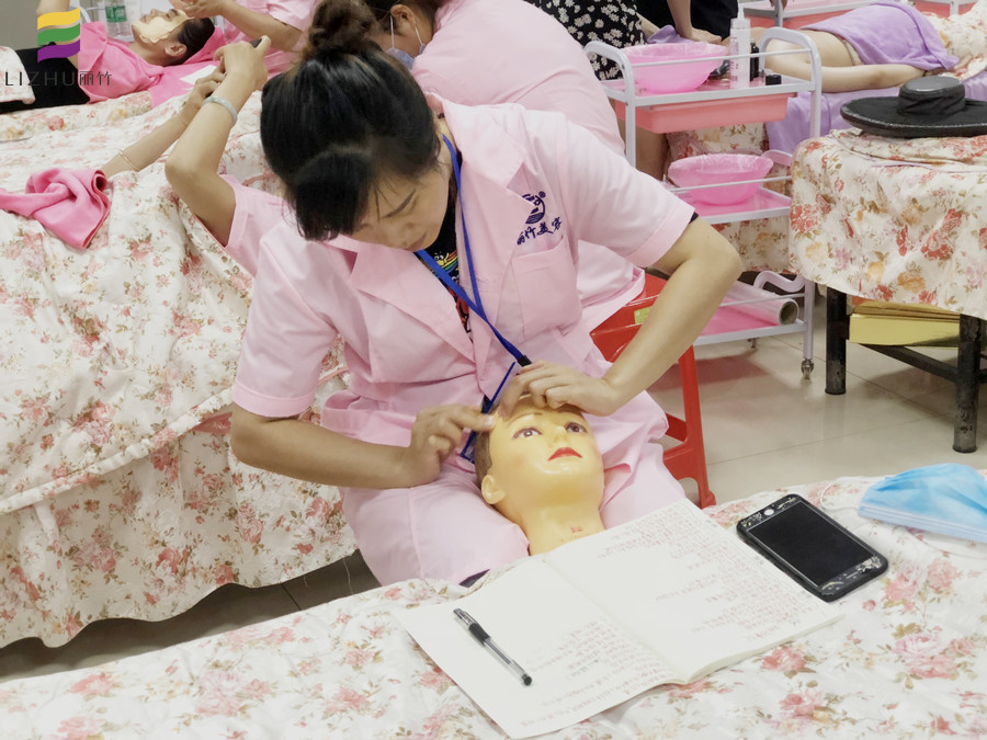 面部穴位認(rèn)識(shí) ，南寧美容基礎(chǔ)學(xué)習(xí)