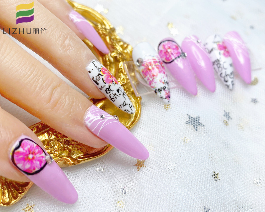 轉(zhuǎn)印紙美甲作品，南寧美甲培訓(xùn)短期班