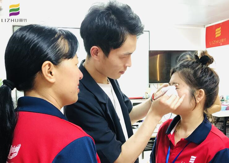 眉形怎么設(shè)計(jì)才好看？南寧紋繡專業(yè)學(xué)校分享