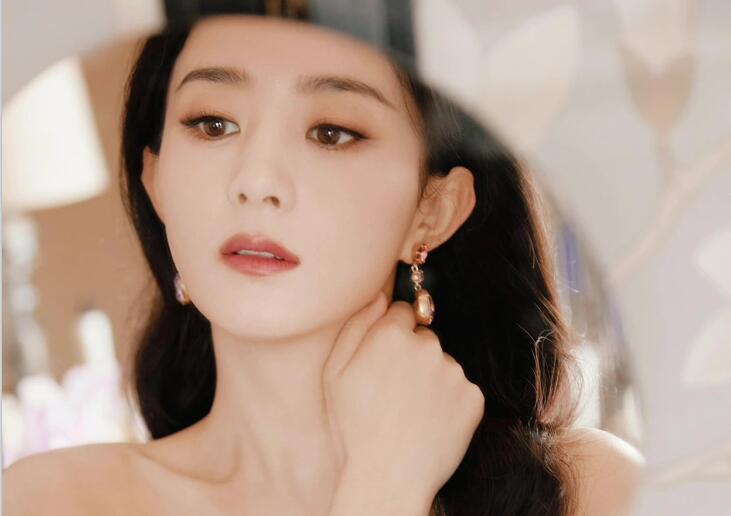 圓臉女孩溫柔學(xué)姐妝教程，告訴你南寧哪里教的化妝時尚