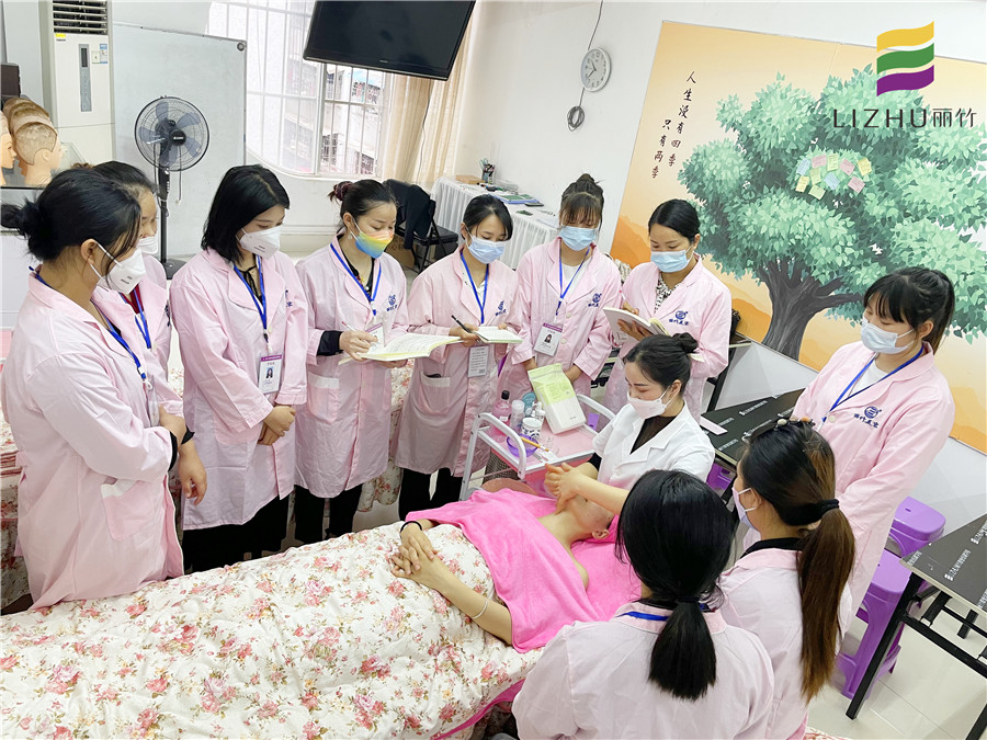 面部九大重要穴位，南寧基礎(chǔ)美容培訓教你找