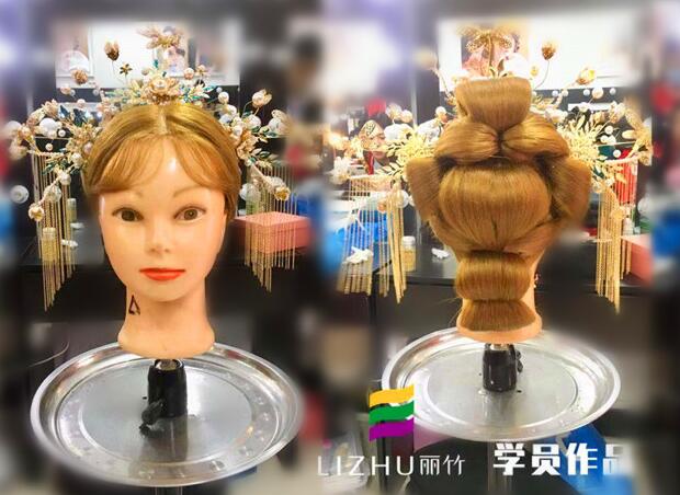 秀禾卷筒造型手法，廣西新娘化妝培訓給你教程