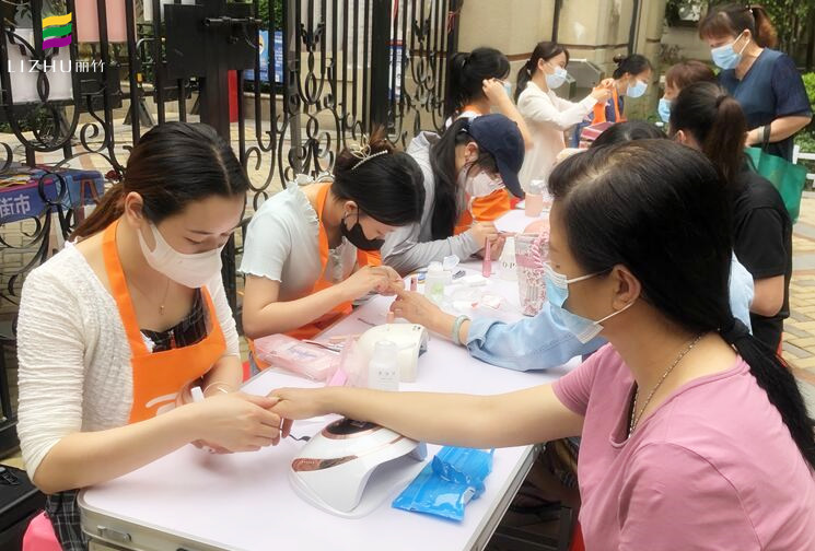 學美甲需要外出實踐嗎？南寧美甲學校專業(yè)分析