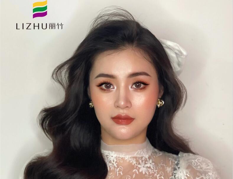 泰式新娘造型，展現(xiàn)另類風情妝容