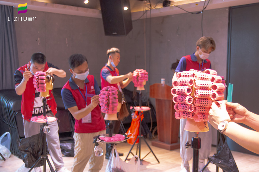 美發(fā)燙染師的考核標準，廣西專業(yè)正規(guī)美發(fā)學校總結(jié)好了