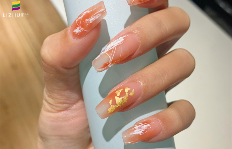 南寧美甲培訓(xùn)短期班作品：磨砂美甲、小香風(fēng)格美甲、棋盤格美甲