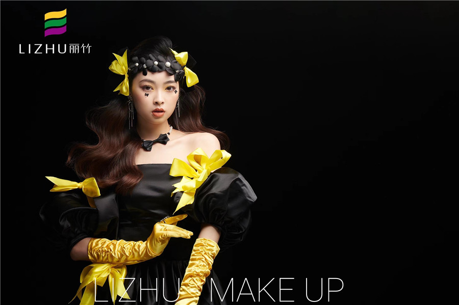 披發(fā)禮服造型 ，南寧化妝學(xué)校十大排行榜作品