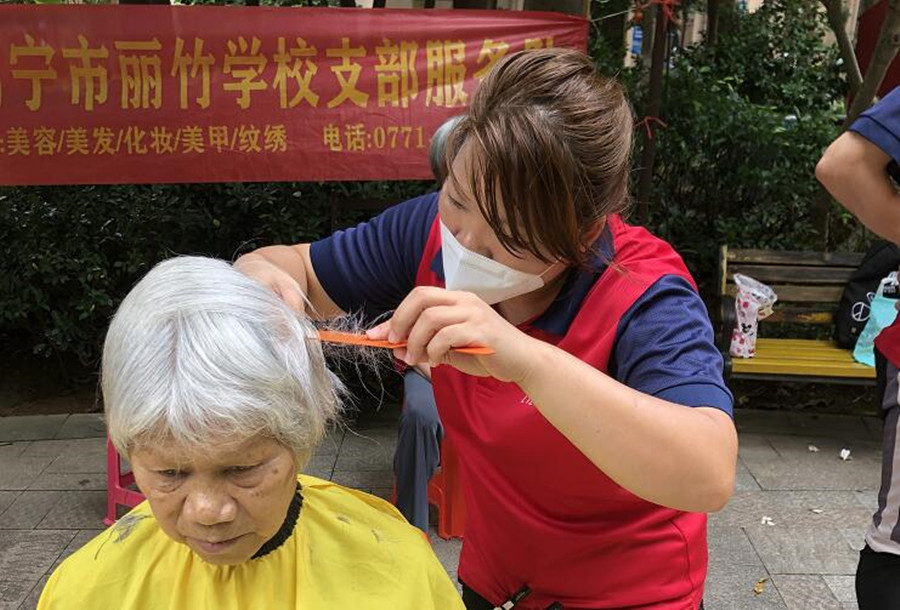 美發(fā)師外在素質的修飾?廣西美發(fā)進修必懂課程