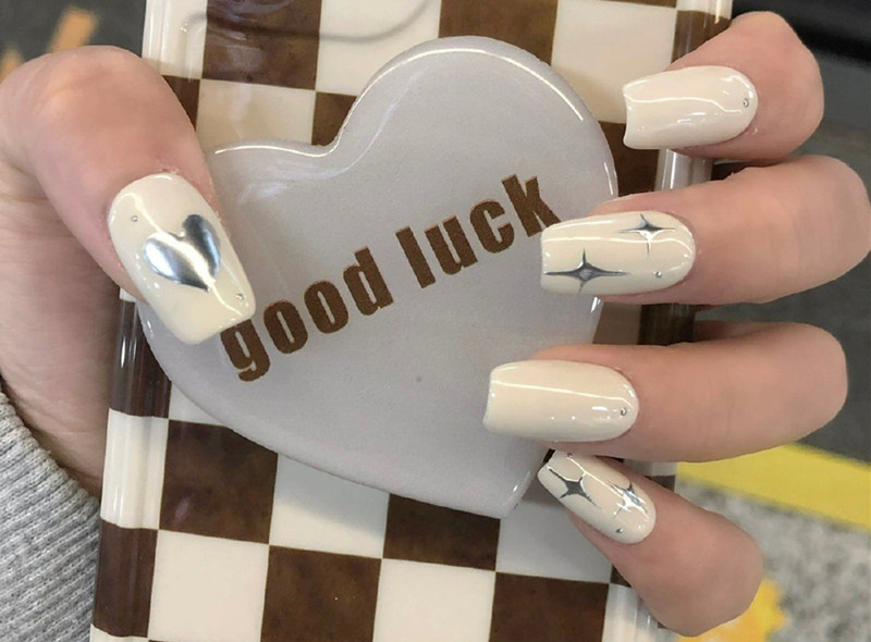 小情調(diào)春日美甲，廣西美甲培訓(xùn)機構(gòu)精彩推薦