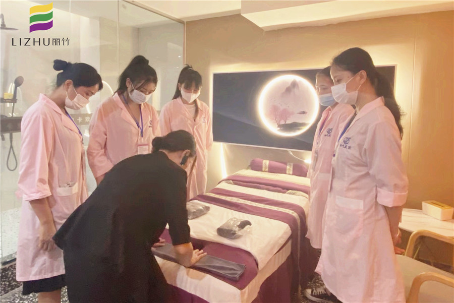 南寧美容學校就業(yè)實習，提前感受崗位技能及素養(yǎng)