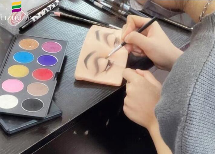 仿皮畫眼妝，南寧化妝學校眼妝教程